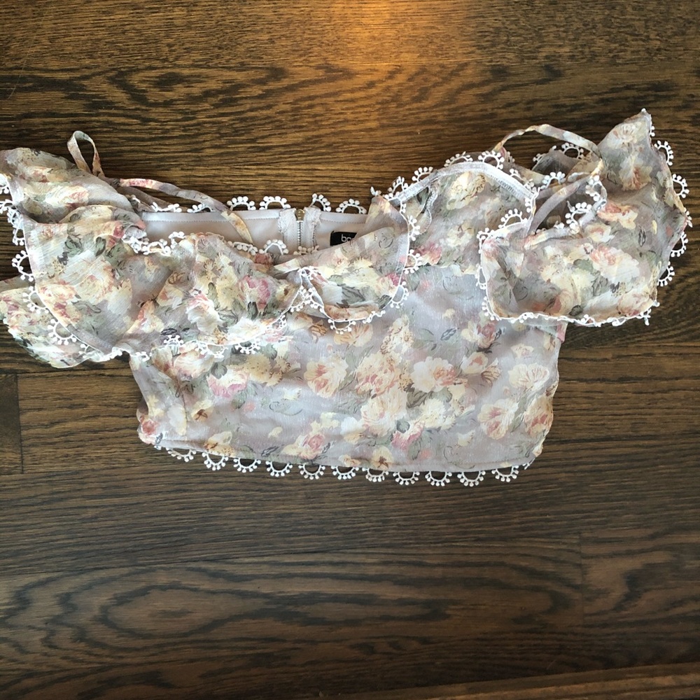 Top - Picture 2 of 3